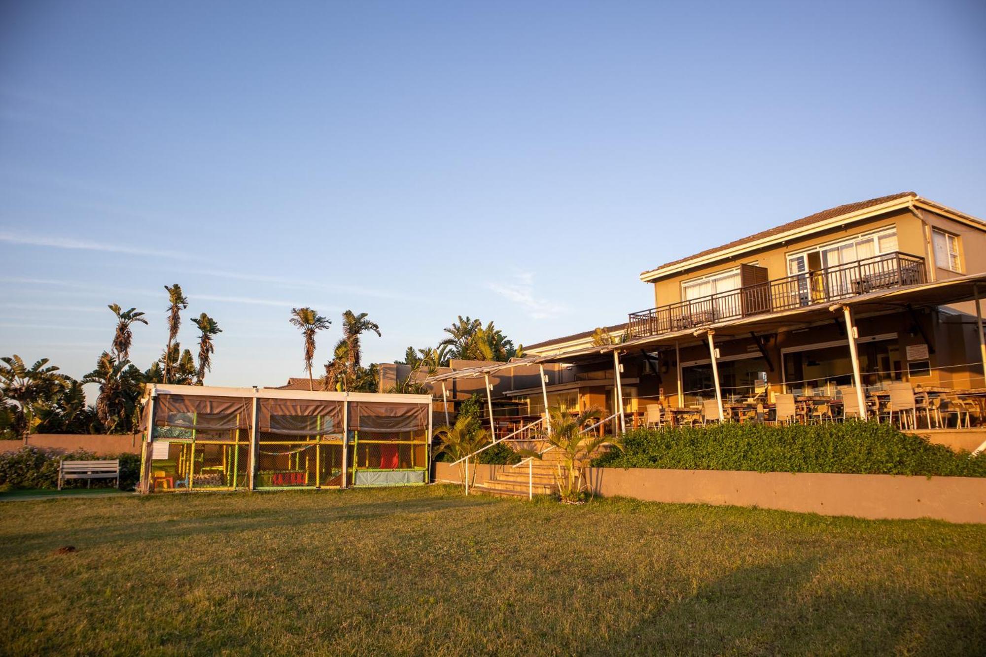 305 Guest House Amanzimtoti Exteriör bild