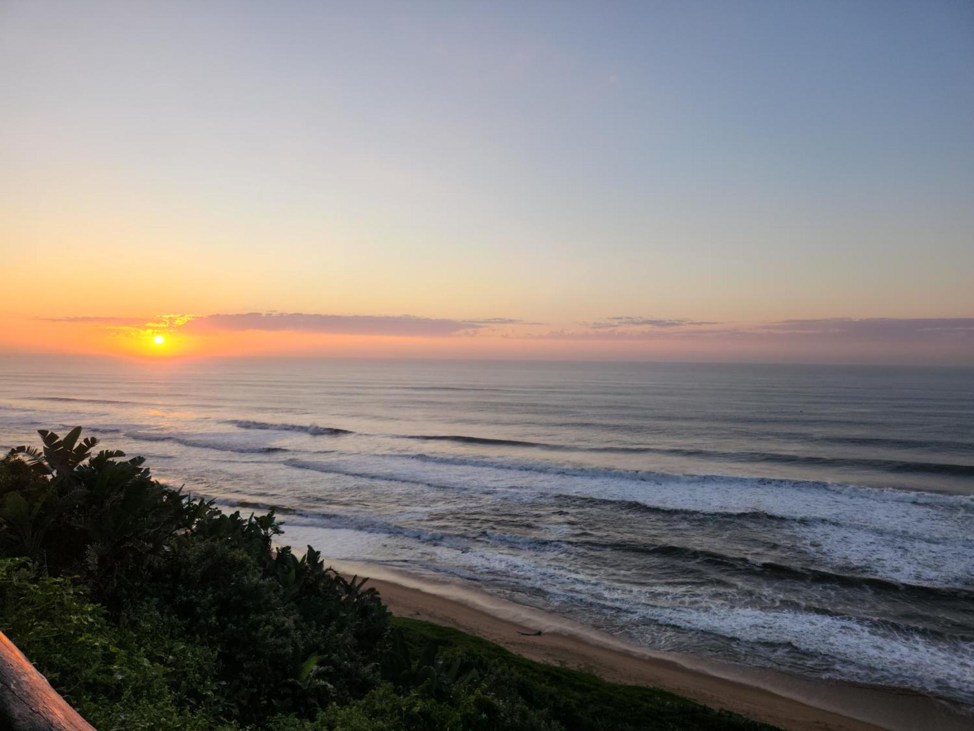 305 Guest House Amanzimtoti Exteriör bild