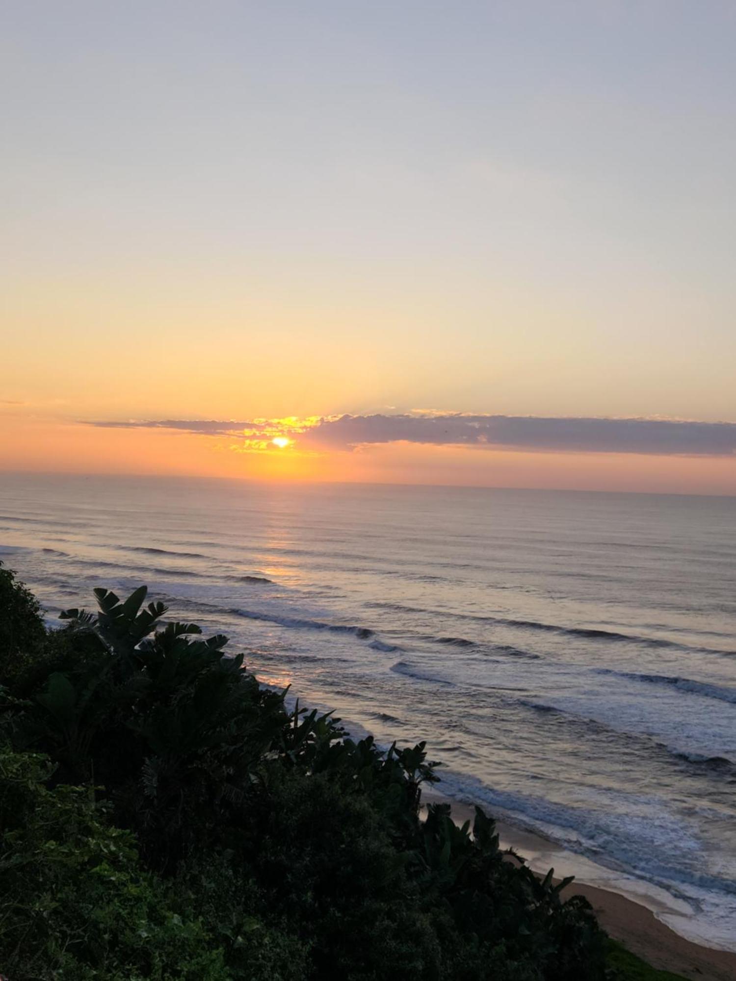 305 Guest House Amanzimtoti Exteriör bild